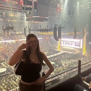 Meet your Posher, Keena